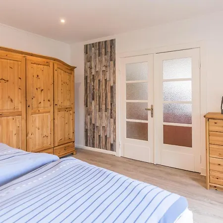 아파트 Bi Fries To Hus 